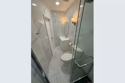 597 E 4th Street #1st Floor, Brooklyn, NY 11218 - Photo 6
