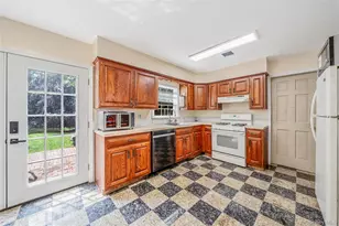 2 Berkeley Pl, Sea Cliff, NY 11579 - Photo 10