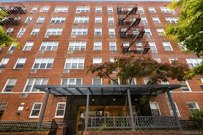 400 E 17th Street #304, Brooklyn, NY 11226 - Photo 2