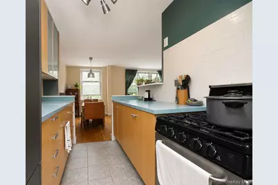 400 E 17th Street #304, Brooklyn, NY 11226 - Photo 18