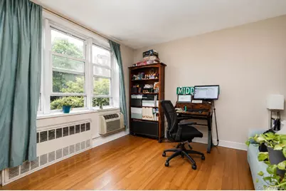400 E 17th Street #304, Brooklyn, NY 11226 - Photo 10