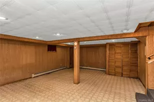 43 Grohmans Ln, Plainview, NY 11803 - Photo 24