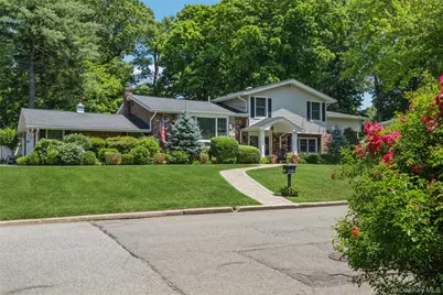 43 Viola Drive, Glen Cove, NY 11542 - Photo 2