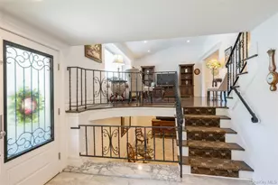 43 Viola Dr, Glen Cove, NY 11542 - Photo 4
