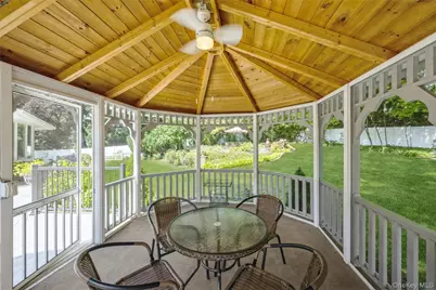 43 Viola Drive, Glen Cove, NY 11542 - Photo 32