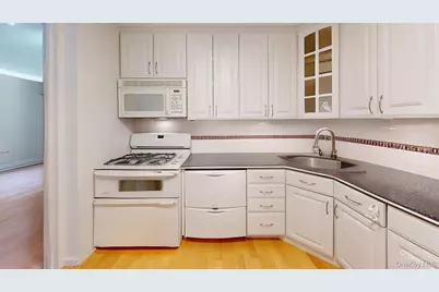1 Bay Club Drive #17E, Bayside, NY 11360 - Photo 14