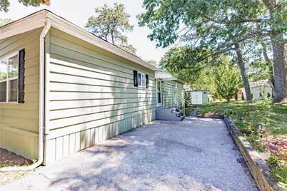525 Riverleigh Avenue #106, Riverhead, NY 11901 - Photo 4