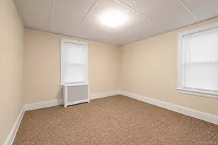 50 Elgin Rd, Valley Stream, NY 11581 - Photo 10