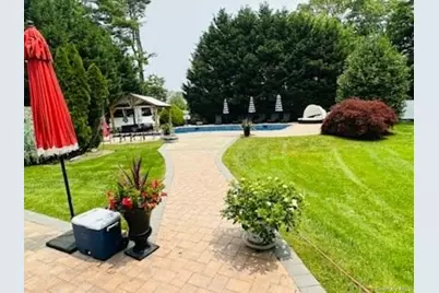 703 Lincoln Avenue, Sayville, NY 11782 - Photo 22