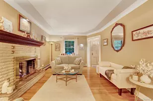 179 Scarcliffe Dr, Malverne, NY 11565 - Photo 12