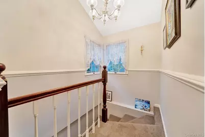 179 Scarcliffe Drive, Malverne, NY 11565 - Photo 24