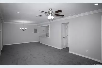 125 Westwood Drive #145, Westbury, NY 11590 - Photo 4