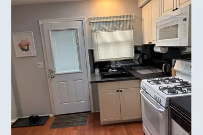 11 Madison Avenue, Roosevelt, NY 11575 - Photo 8