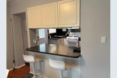11 Madison Avenue, Roosevelt, NY 11575 - Photo 4