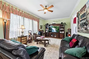 15 Barnaby Ct E, Hauppauge, NY 11788 - Photo 14