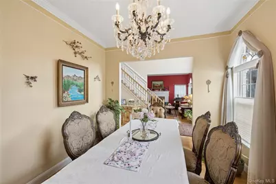 15 Barnaby Court E, Hauppauge, NY 11788 - Photo 10