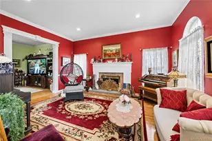 15 Barnaby Ct E, Hauppauge, NY 11788 - Photo 12