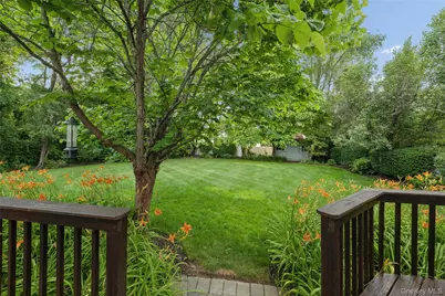 15 Barnaby Court E, Hauppauge, NY 11788 - Photo 42
