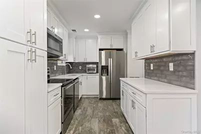 19 Paine Commons #19, Yaphank, NY 11980 - Photo 12