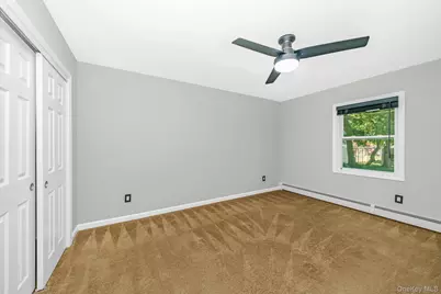 925 Liberty Street, Bohemia, NY 11716 - Photo 18