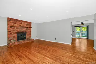 925 Liberty St, Bohemia, NY 11716 - Photo 14