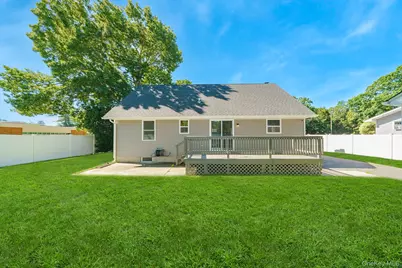 925 Liberty Street, Bohemia, NY 11716 - Photo 2
