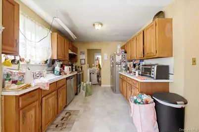 7 Apple Blossom Lane, Patchogue, NY 11772 - Photo 10