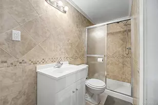14 Laurel Pl, Bethpage, NY 11714 - Photo 22