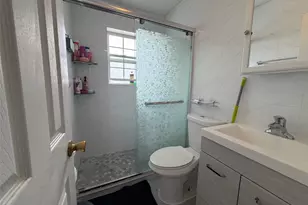 64-32 Perry Ave, Maspeth, NY 11378 - Photo 14