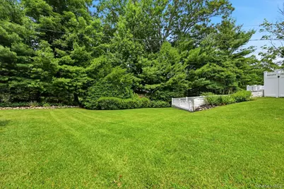 39 Upper Drive, Huntington, NY 11743 - Photo 22