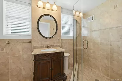 39 Upper Drive, Huntington, NY 11743 - Photo 12