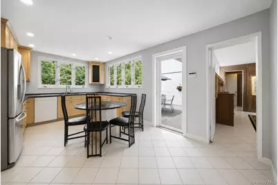 39 Upper Drive, Huntington, NY 11743 - Photo 8