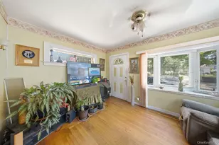 137-48 171st St, Jamaica, NY 11434 - Photo 8