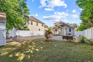 15 Pershing Ave, Locust Valley, NY 11560 - Photo 34