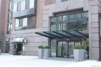 4 Martine Avenue #905, White Plains, NY 10606 - Photo 2