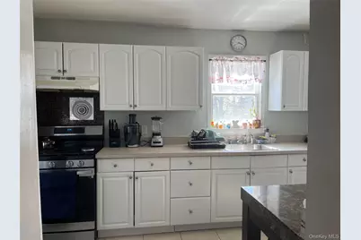 43 2nd Avenue, Central Islip, NY 11722 - Photo 4