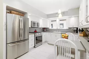 75 Wagg Ave, Malverne, NY 11565 - Photo 10