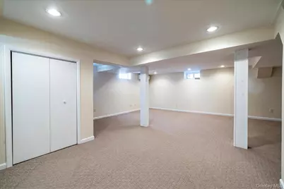 75 Wagg Avenue, Malverne, NY 11565 - Photo 18
