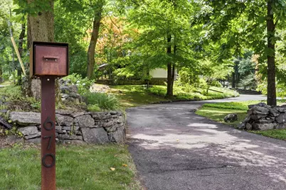 670 Long Hill Road W, Briarcliff Manor, NY 10510 - Photo 42