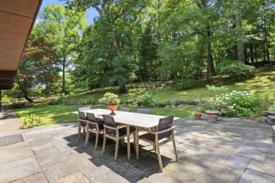 670 Long Hill Road W, Briarcliff Manor, NY 10510 - Photo 36