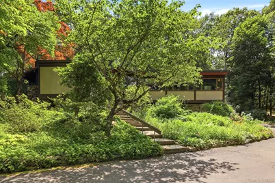 670 Long Hill Road W, Briarcliff Manor, NY 10510 - Photo 2