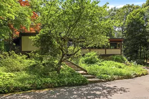 670 Long Hill Rd W, Briarcliff Manor, NY 10510 - Photo 2