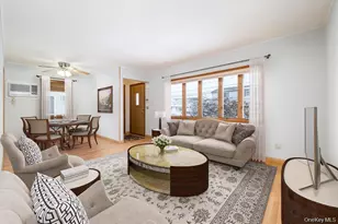 159 Nevada St, Hicksville, NY 11801 - Photo 2