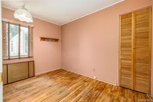 159 Nevada St, Hicksville, NY 11801 - Photo 6