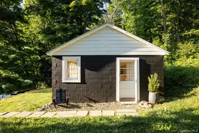 2846 Route 82, Pleasant Valley, NY 12569 - Photo 42