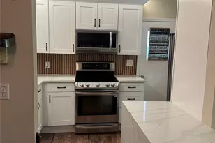 1613 Old Country Rd, Elmsford, NY 10523 - Photo 16