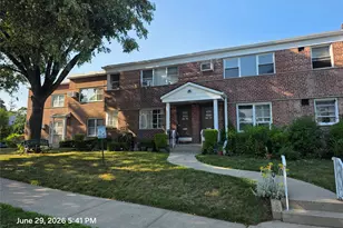 196-07 Dunton Ave, Hollis, NY 11423 - Photo 2
