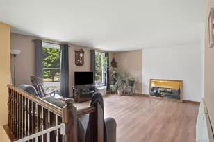 4 Riverside Dr, Pine Bush, NY 12566 - Photo 12