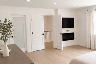 1396 Stephen Marc Ln, East Meadow, NY 11554 - Photo 8