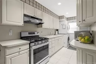 1934 E 29th St, Brooklyn, NY 11229 - Photo 6